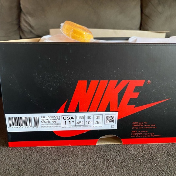 Air Jordan 1 “Brotherhood” Men’s size 11.5 DS - Picture 3 of 3